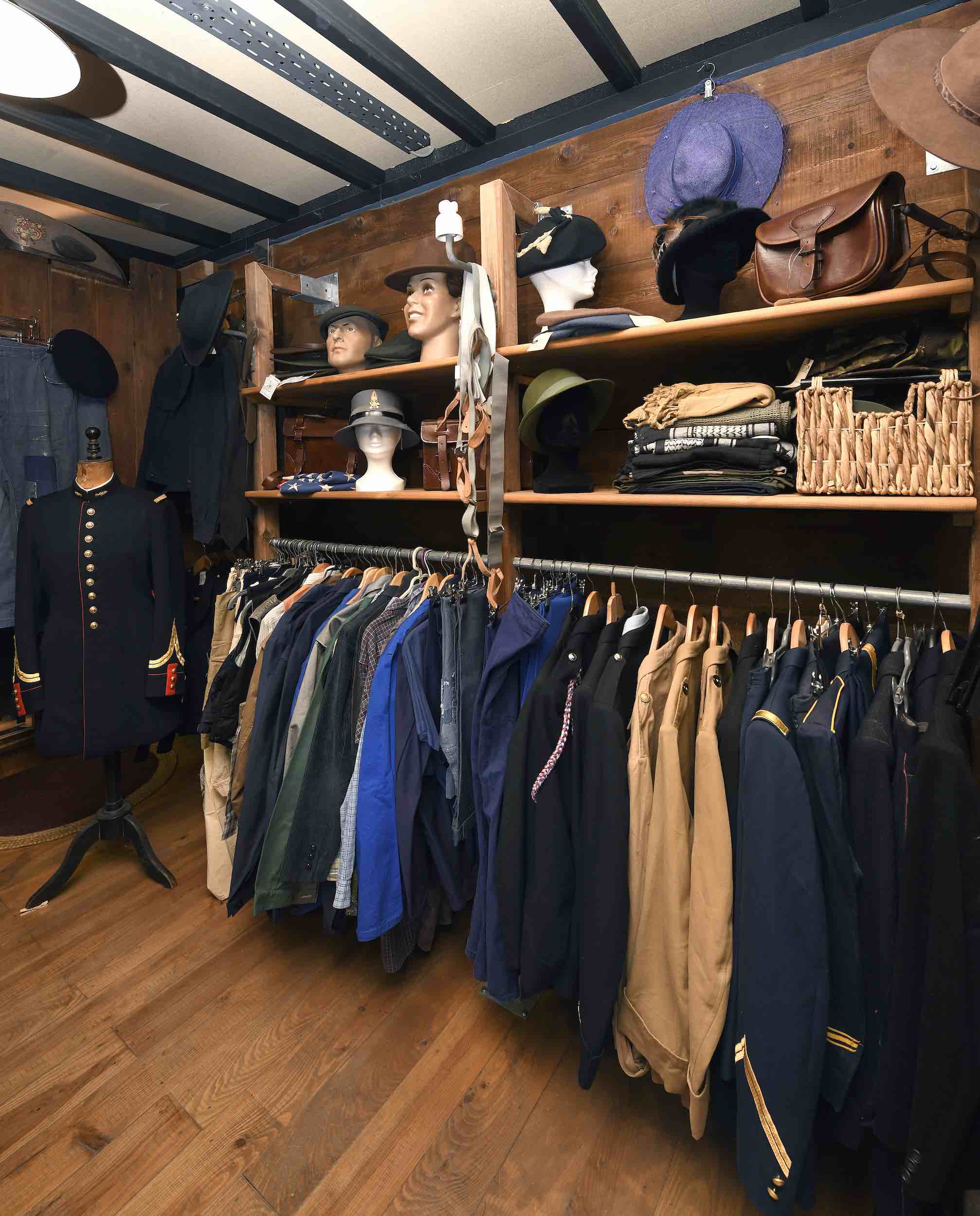 COllection-Vetement-Uniforme-militaire-marine-air-Vaucluse